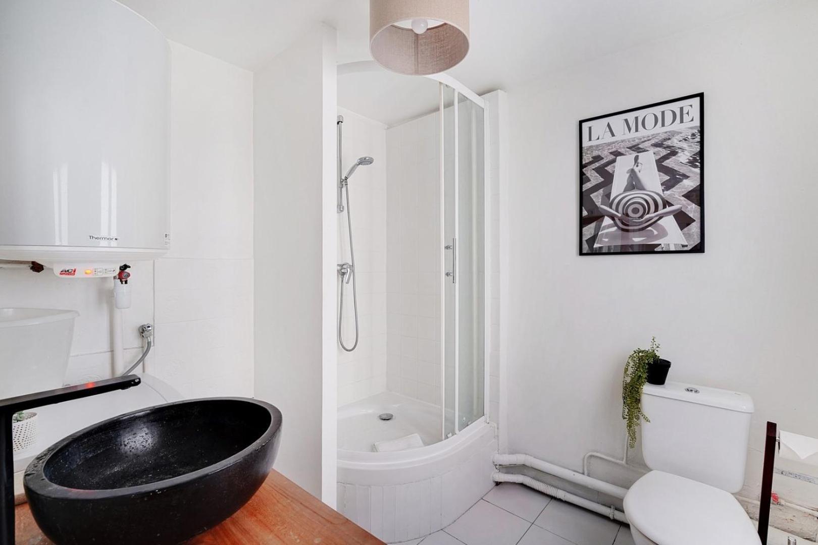 Guestready - Appartement Arty Cosy Et Tres Central Parijs Buitenkant foto